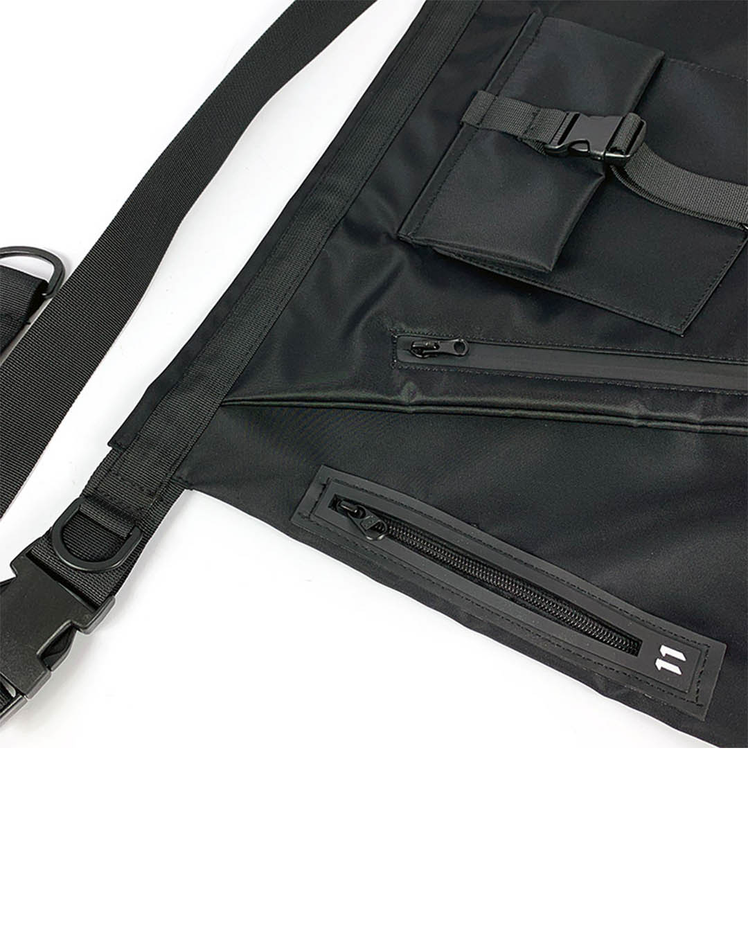 MEDKAI SLIM SLING BAG